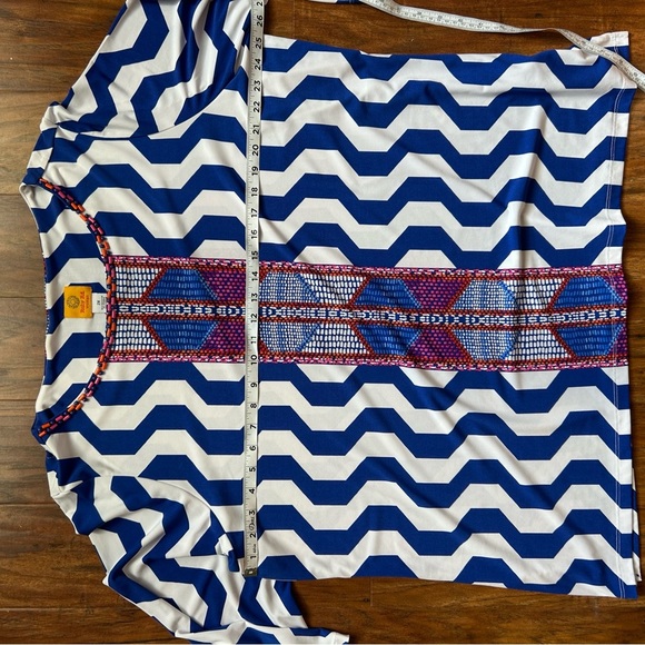 Bundle of Two Women’s Size XXL/22 Blouses Multicolored Breathable Summer - Picture 5 of 9